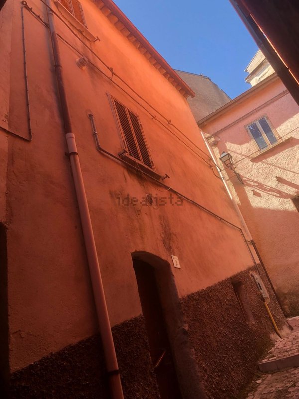 casa indipendente in vendita a Macchia d'Isernia