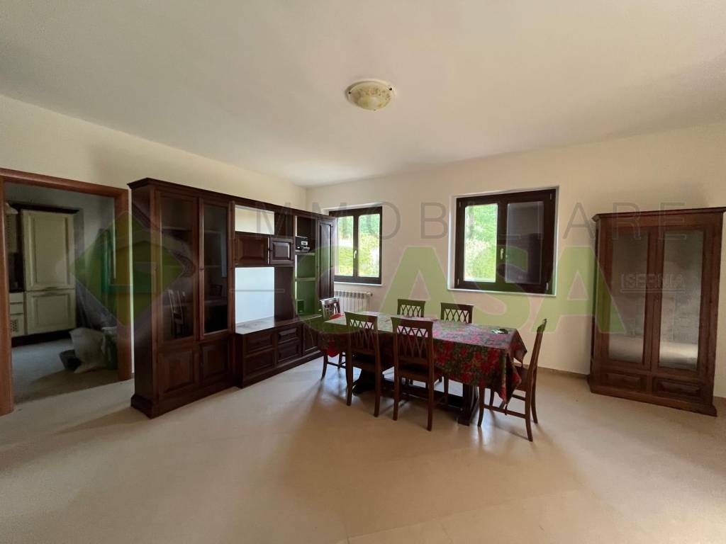 casa indipendente in vendita a Macchia d'Isernia