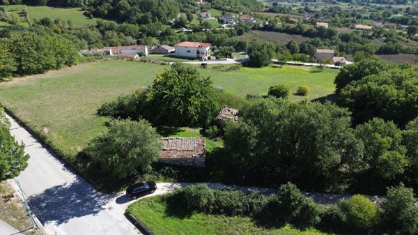 quadrivano in vendita a Macchiagodena