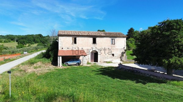 casale in vendita a Macchiagodena
