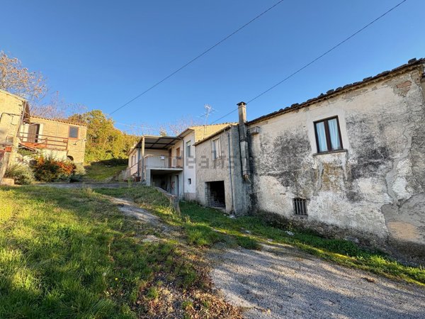 casale in vendita a Macchiagodena