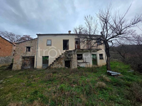 casa indipendente in vendita a Macchiagodena
