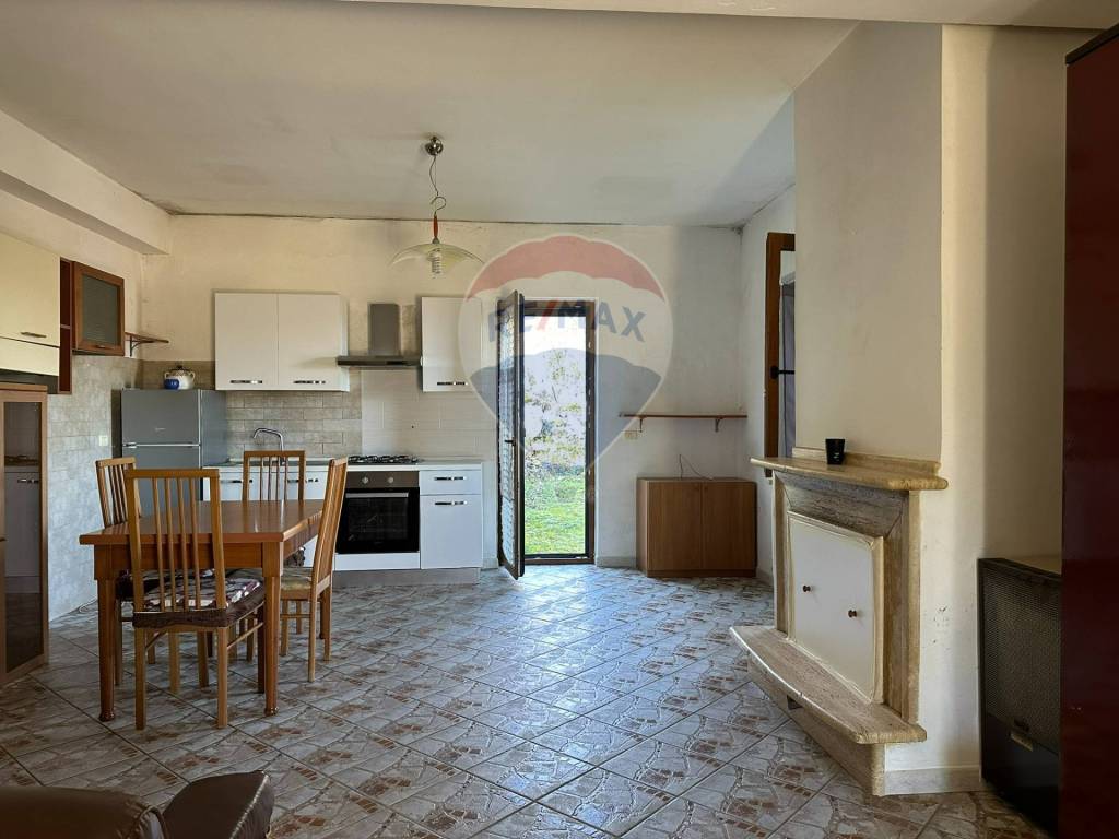 appartamento in vendita a Montaquila