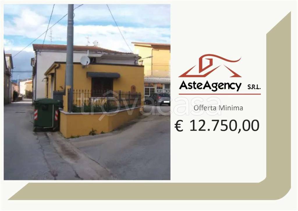 appartamento in vendita a Montaquila in zona Roccaravindola