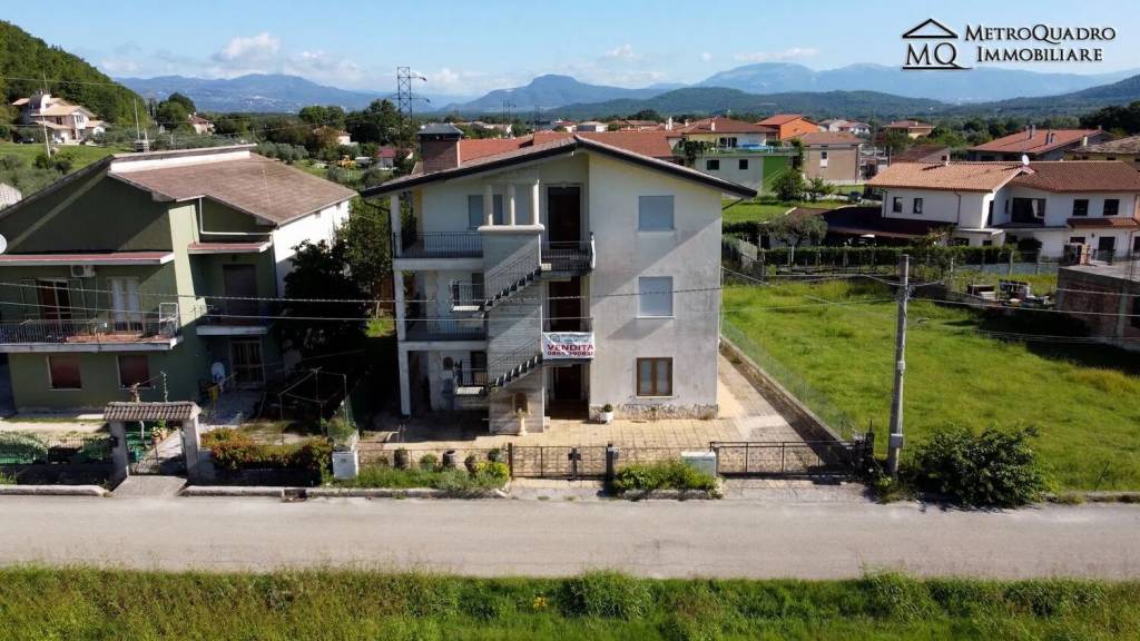 casa indipendente in vendita a Montaquila