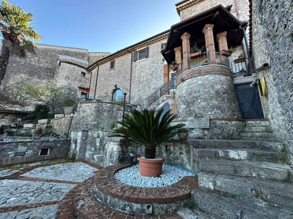 casa indipendente in vendita a Montaquila