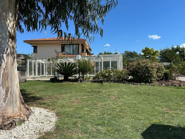 casa indipendente in vendita a Montaquila