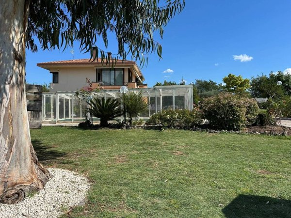 casa indipendente in vendita a Montaquila