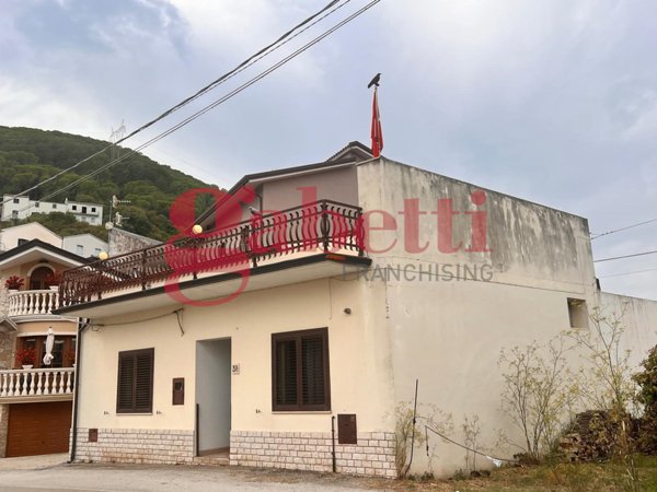 casa indipendente in vendita a Montaquila