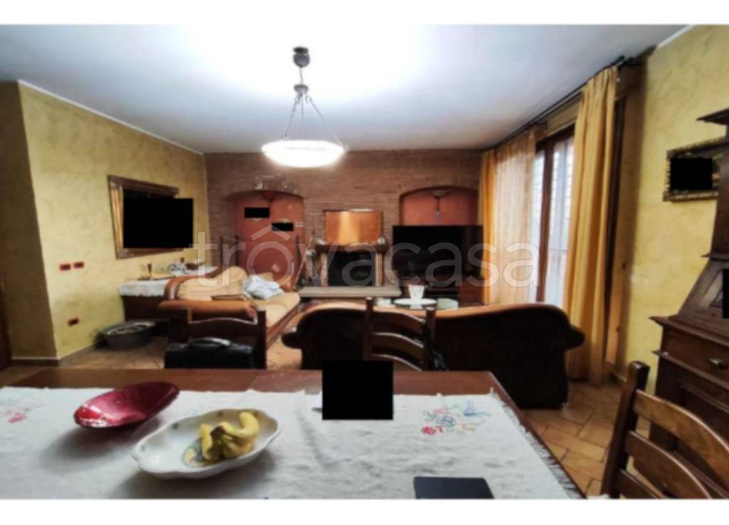 appartamento in vendita a Montaquila in zona Roccaravindola