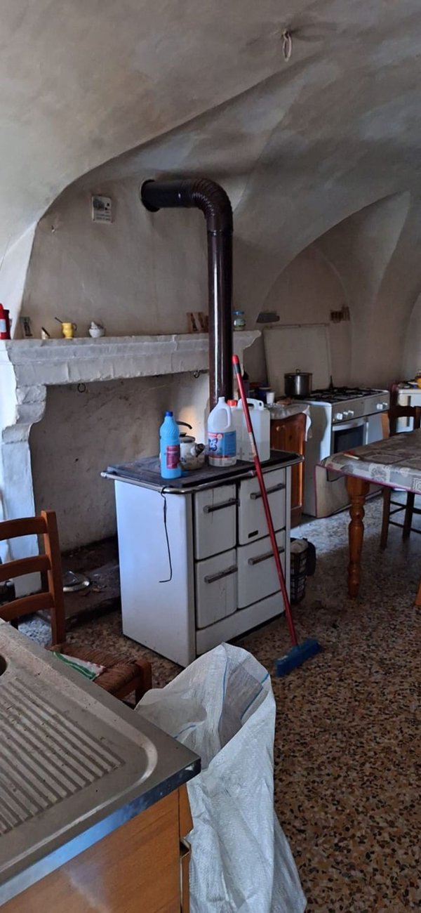 casa indipendente in vendita a Montenero Val Cocchiara