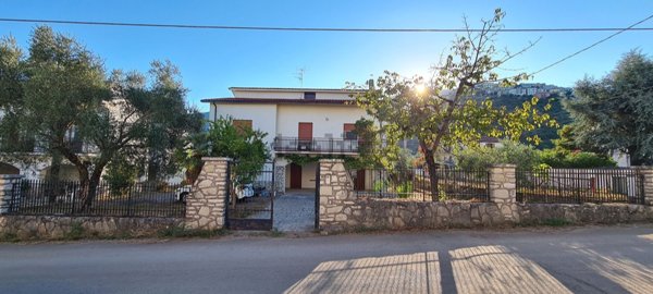 casa indipendente in vendita a Monteroduni