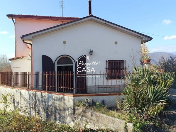 casa indipendente in vendita a Monteroduni