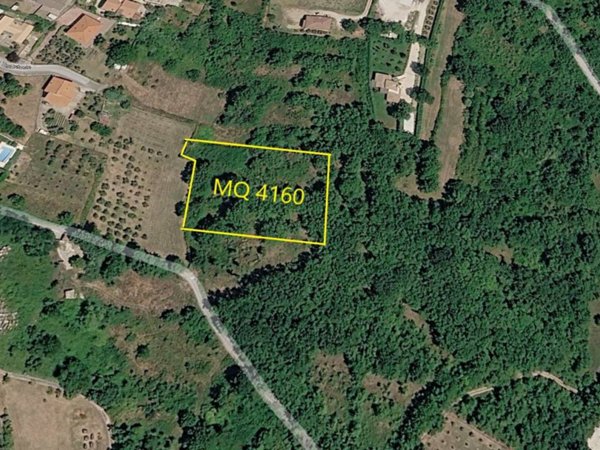 terreno agricolo in vendita a Pesche