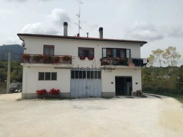appartamento in vendita a Pescolanciano