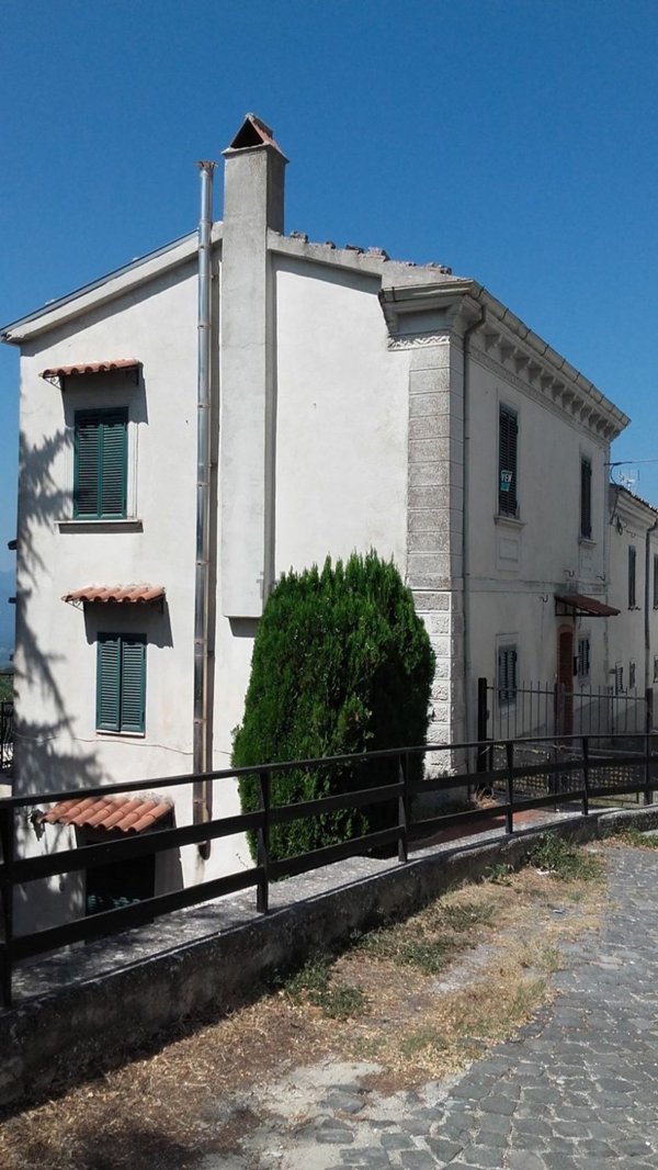 casa indipendente in vendita a Pettoranello del Molise