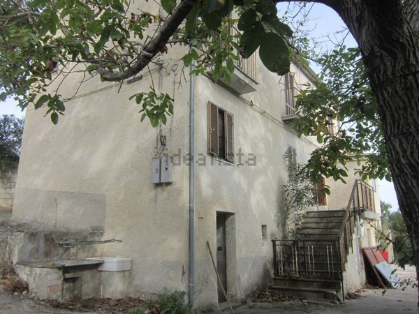 casa indipendente in vendita a Pietrabbondante