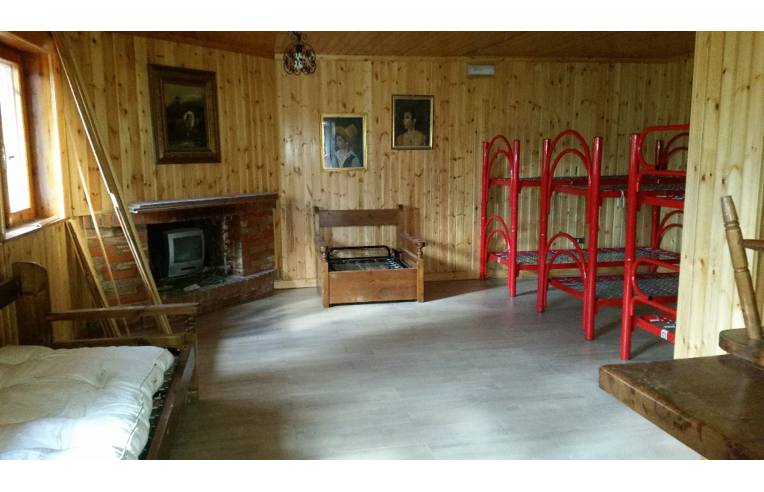 casa indipendente in vendita a Pizzone