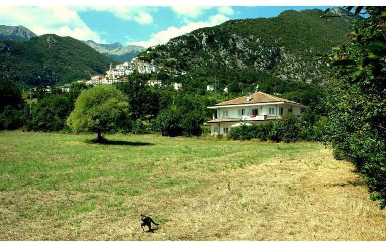 casa indipendente in vendita a Pizzone