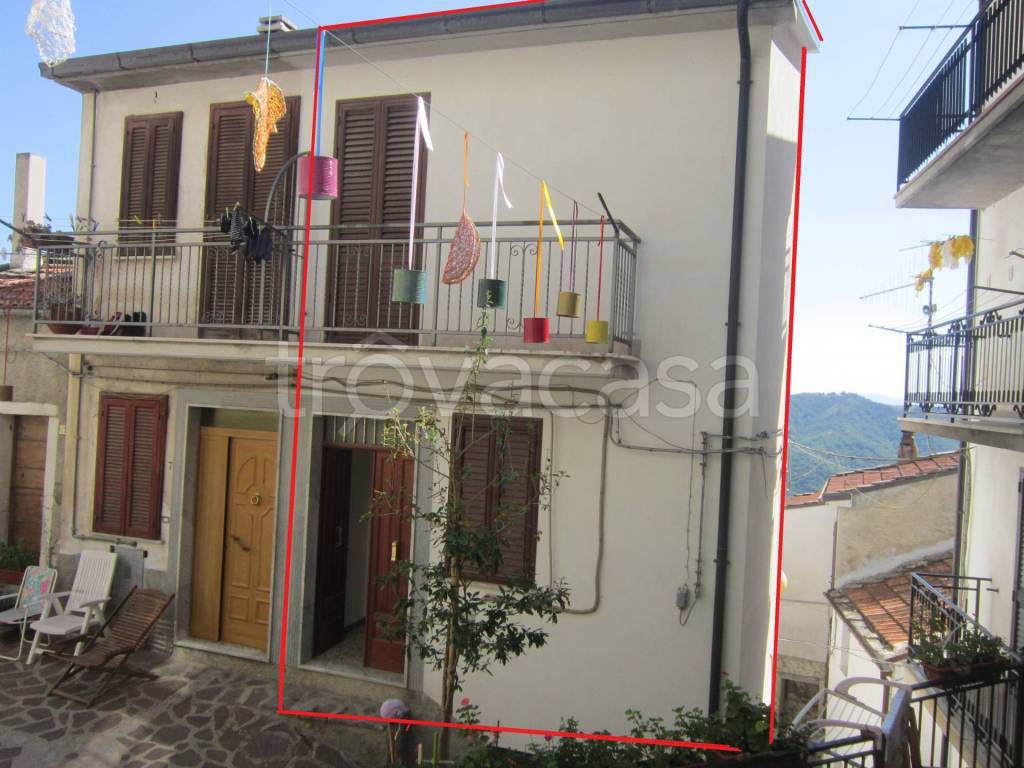 casa indipendente in vendita a Poggio Sannita