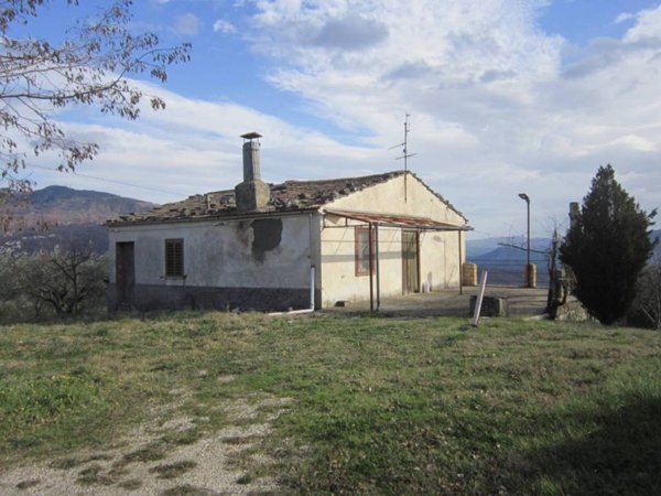 casa indipendente in vendita a Poggio Sannita