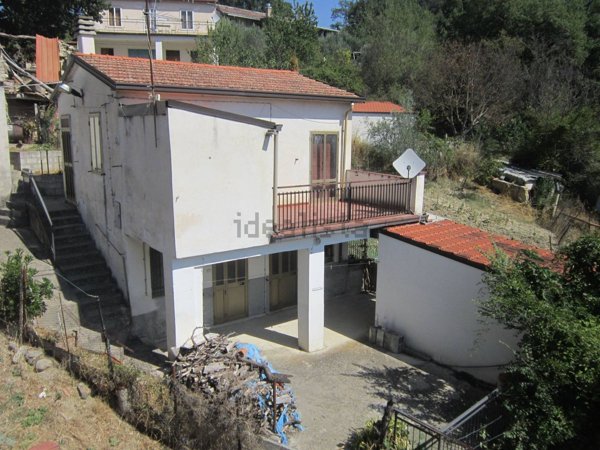 casa indipendente in vendita a Poggio Sannita