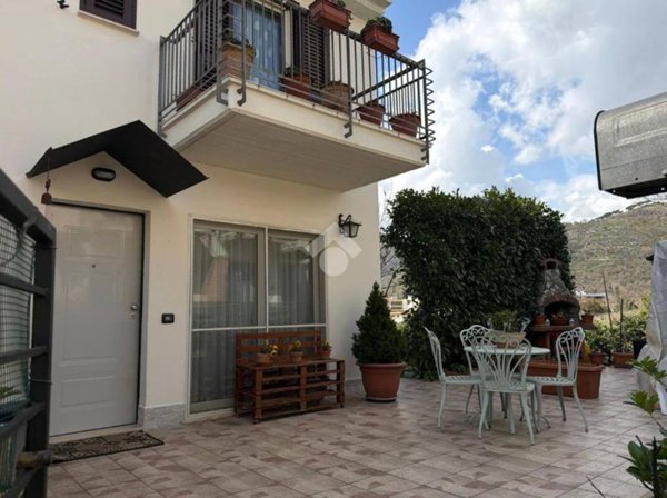 casa indipendente in vendita a Pozzilli in zona Triverno