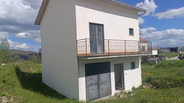 casa indipendente in vendita a Rionero Sannitico in zona Casabona