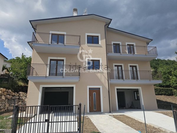 casa indipendente in vendita a Rionero Sannitico in zona Montalto