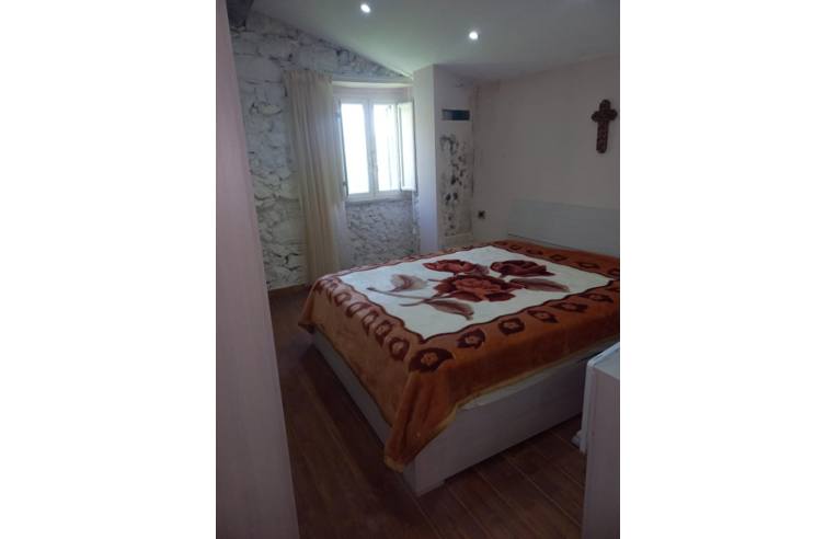 casa indipendente in vendita a Roccamandolfi