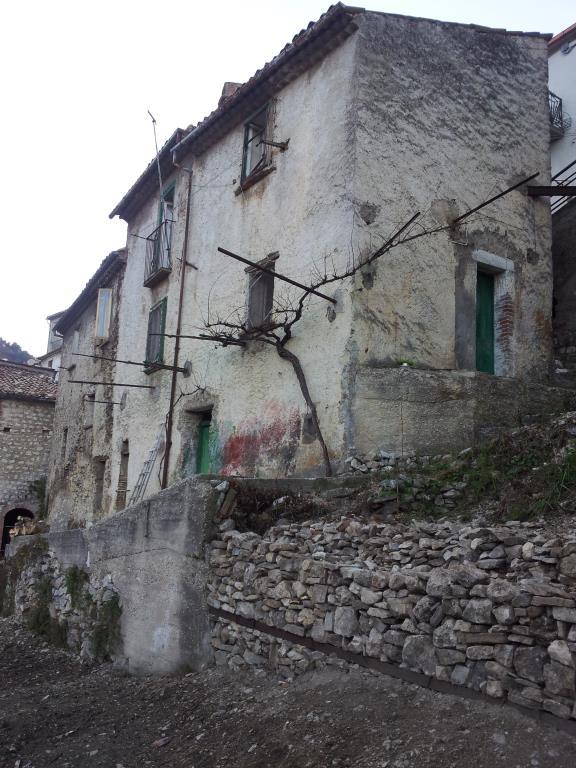 casa indipendente in vendita a Roccamandolfi