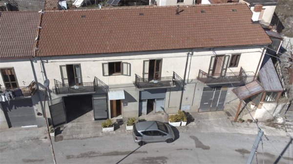 appartamento in vendita a Roccamandolfi