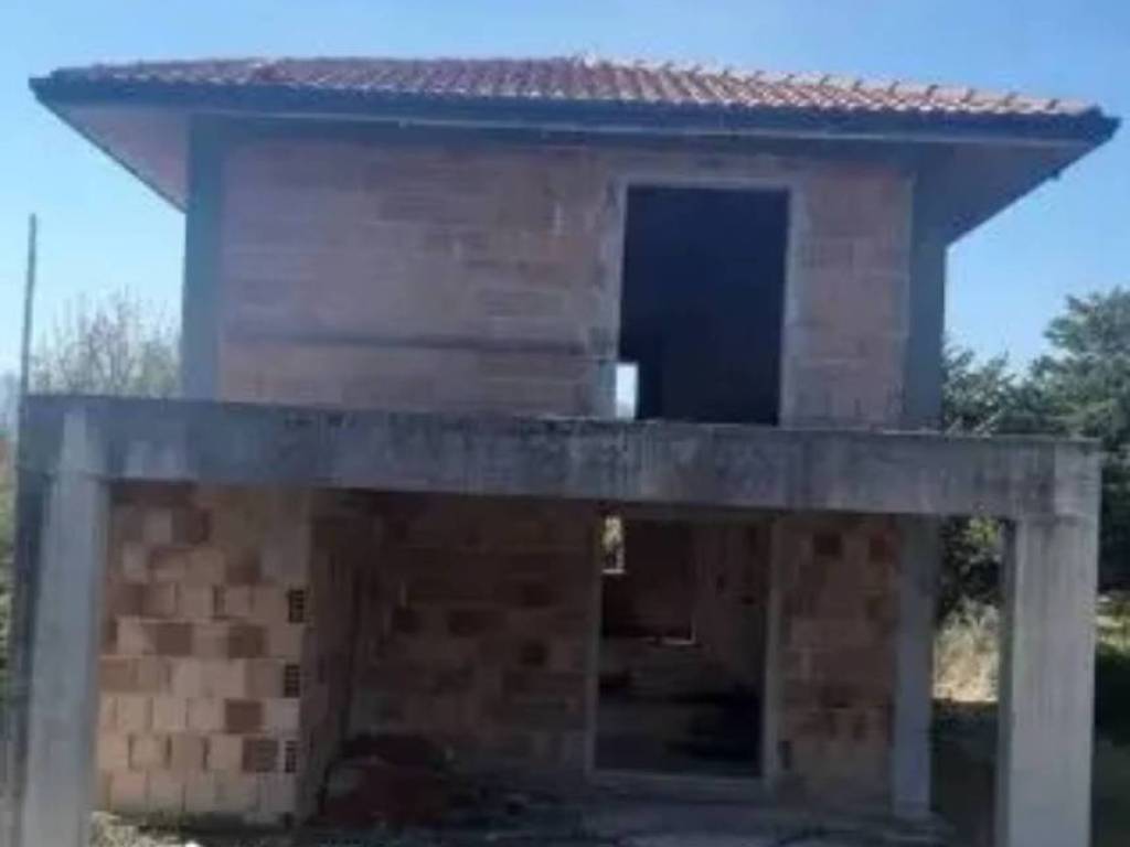 casa indipendente in vendita a Rocchetta a Volturno