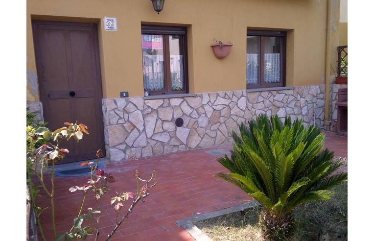 casa indipendente in vendita a Rocchetta a Volturno