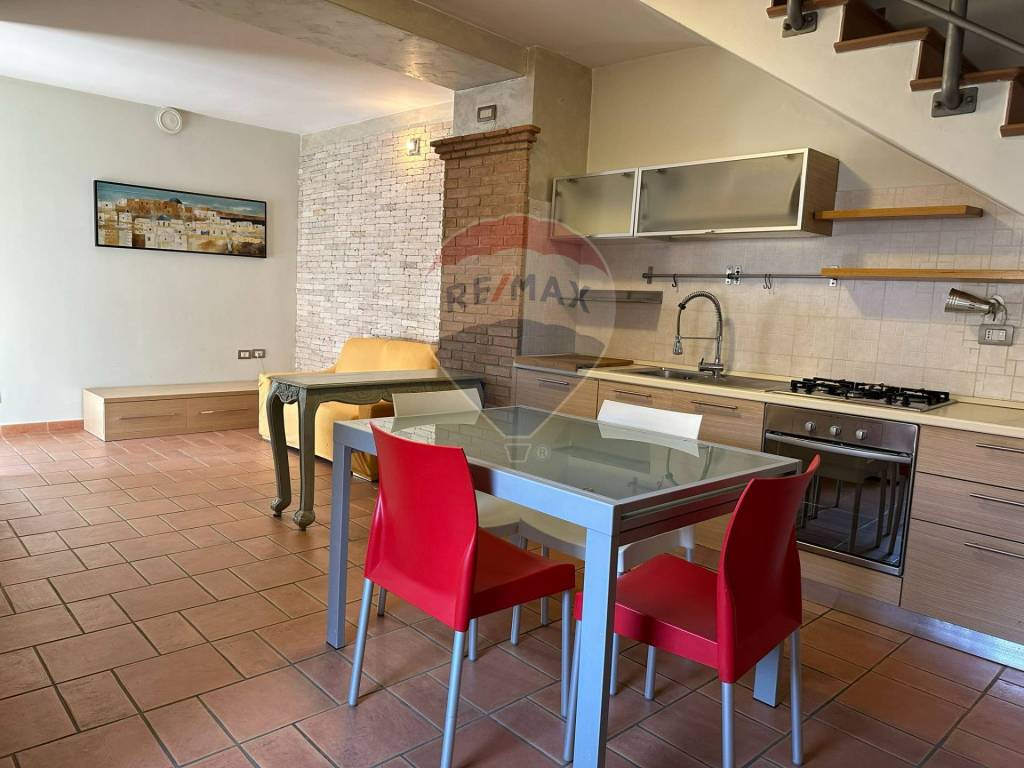 casa indipendente in vendita a Rocchetta a Volturno