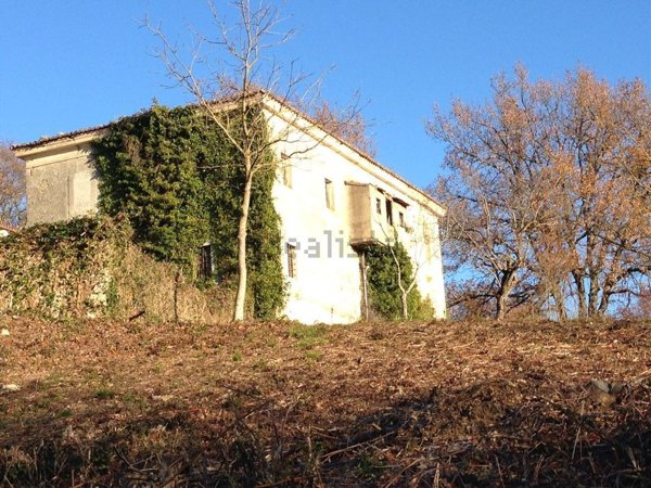 casale in vendita a Rocchetta a Volturno