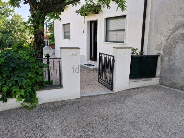 casa indipendente in vendita a Rocchetta a Volturno