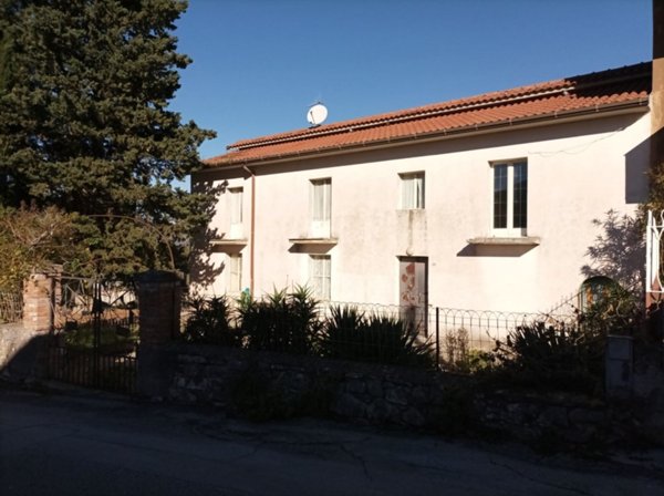 casa indipendente in vendita a Sant'Agapito