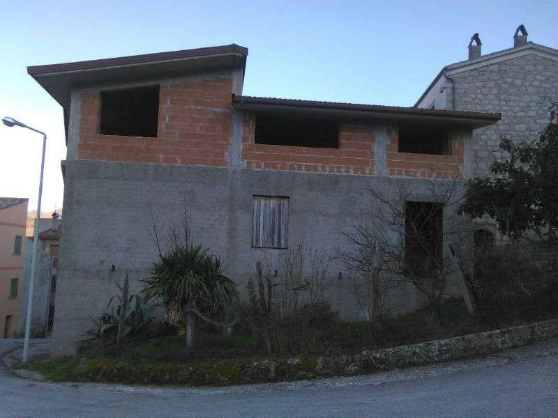 casa indipendente in vendita a Sant'Agapito