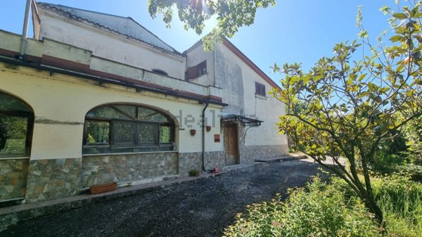casa indipendente in vendita a Sant'Agapito