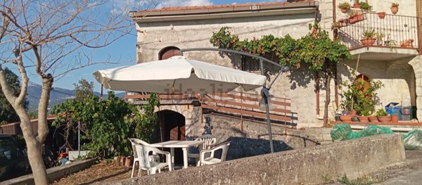 casa indipendente in vendita a Sant'Agapito