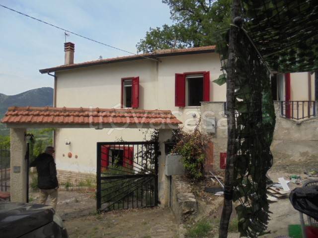 casa indipendente in vendita a Santa Maria del Molise
