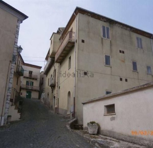 casa indipendente a Santa Maria del Molise in zona Sant'Angelo in Grotte
