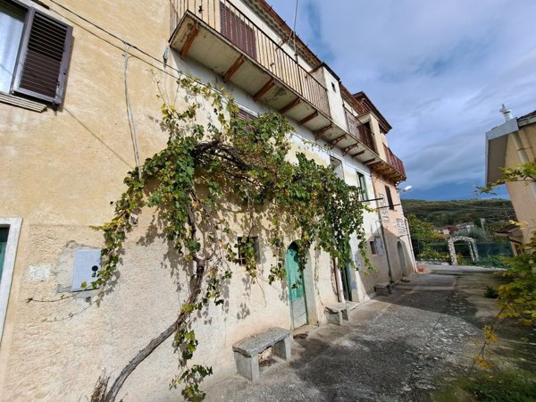 casa indipendente in vendita a Santa Maria del Molise
