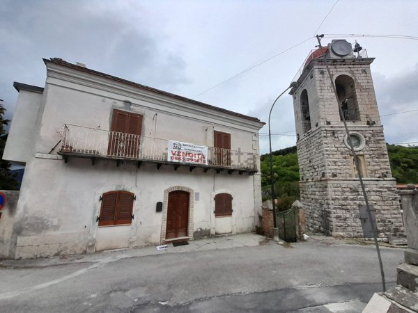 casa indipendente in vendita a Santa Maria del Molise