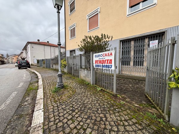 casa semindipendente in vendita a Sant'Angelo del Pesco