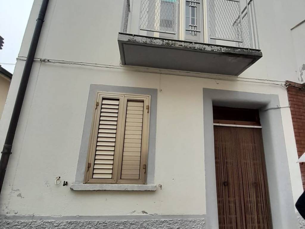 casa indipendente in vendita a Sant'Angelo del Pesco