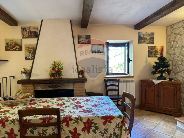 appartamento in vendita a Scapoli