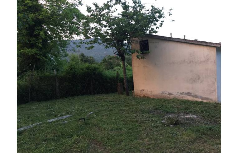 casa indipendente in vendita a Scapoli