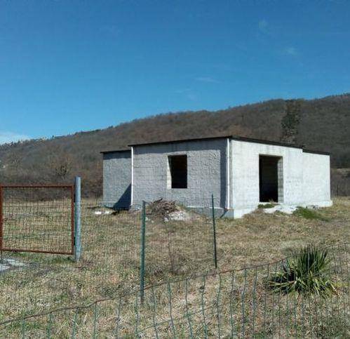casa indipendente in vendita a Sessano del Molise
